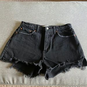 NWT Abercrombie High Rise Mom Short (Curve Love)